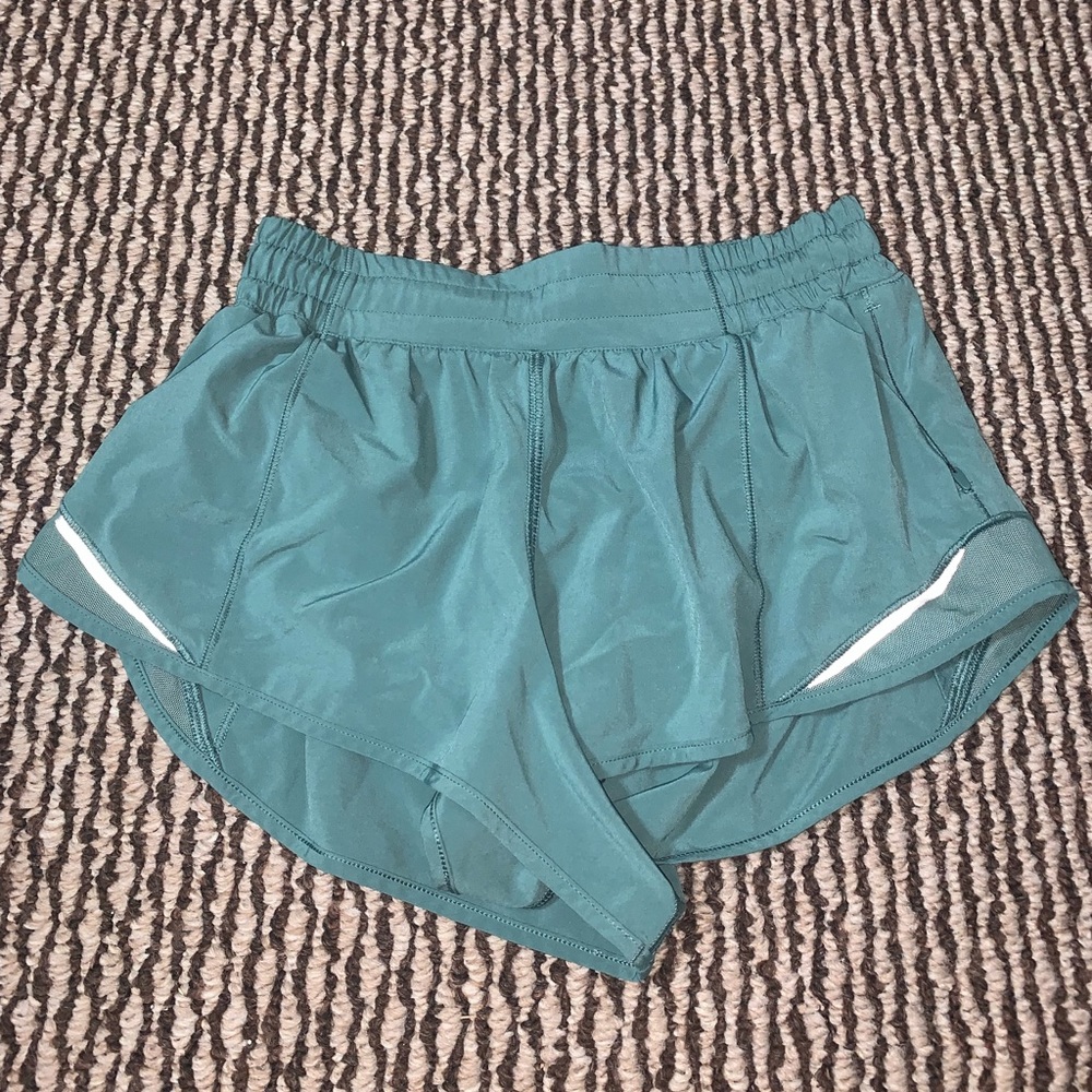 Lululemon hotty hot shorts!